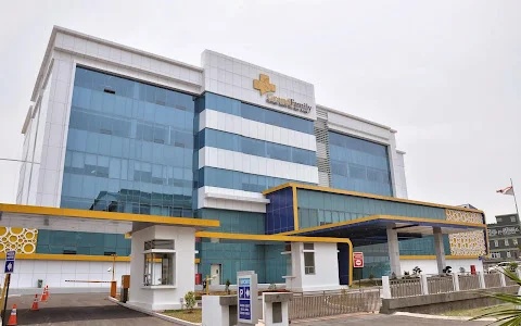 rumah sakit ibu dan anak grand family